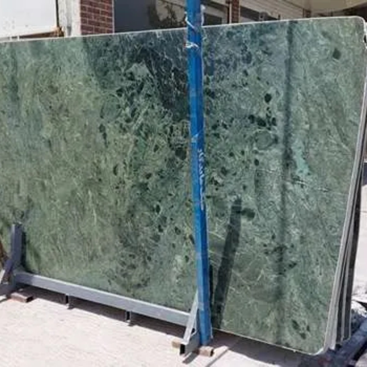 photo_front